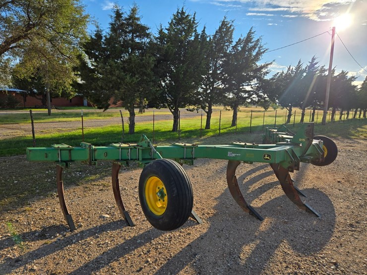 john-deere-915-image-1