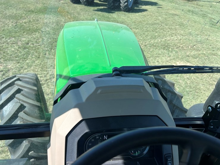 2024-john-deere-6135e-image-42