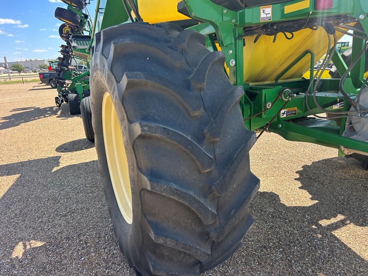 john-deere-1890-image-13