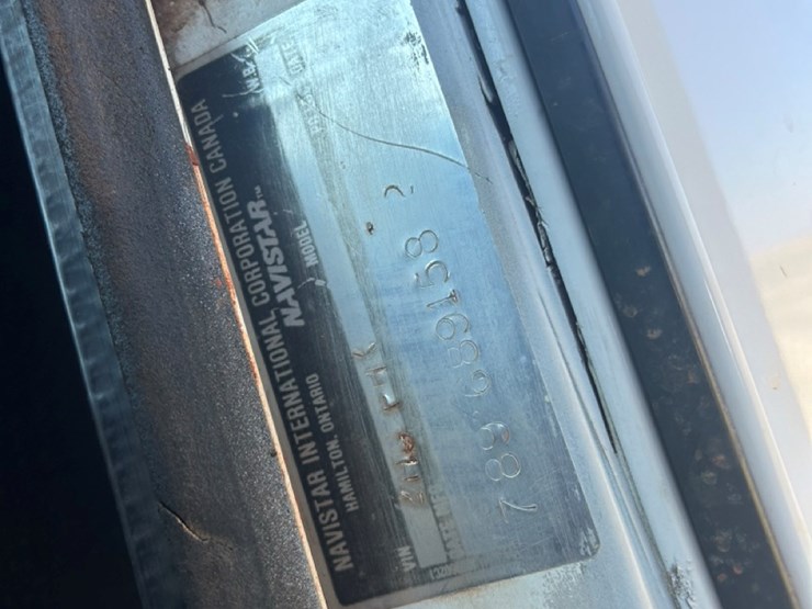 1990-international-9000-image-41