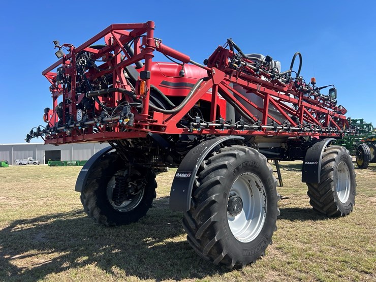 2020-case-ih-patriot-4440-image-3