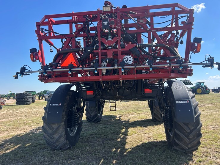 2020-case-ih-patriot-4440-image-4