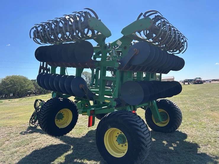 2020-john-deere-2020-image-18