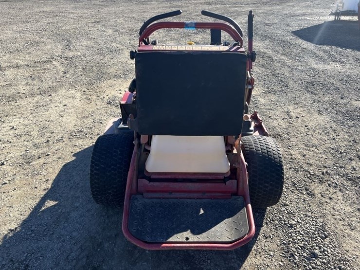 2019-toro-grandstand-rotary-mower-image-5