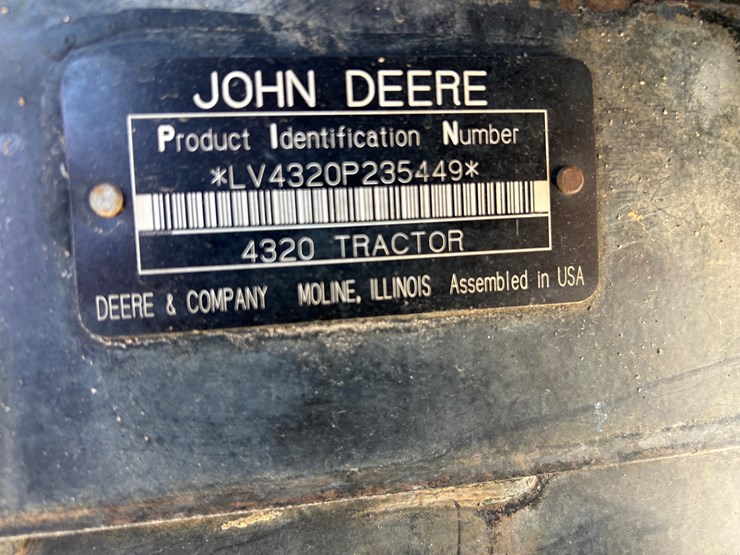 john-deere-4320-image-8