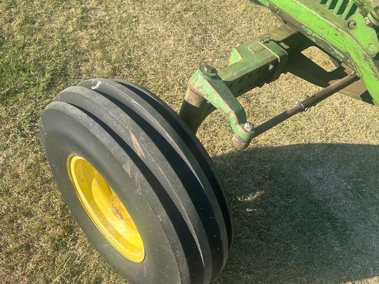 john-deere-4240-image-19