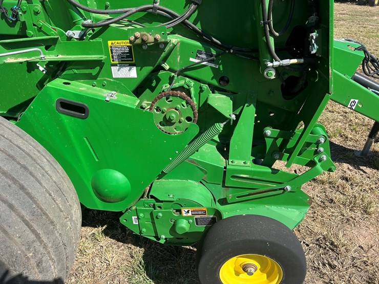 2022-john-deere-560r-image-11