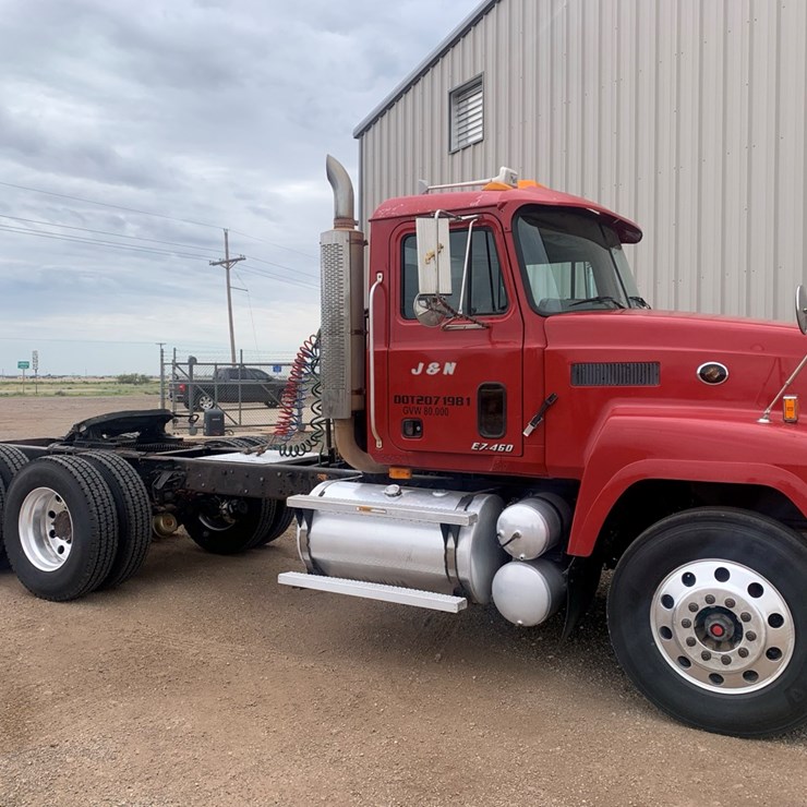 1999 MACK CH613