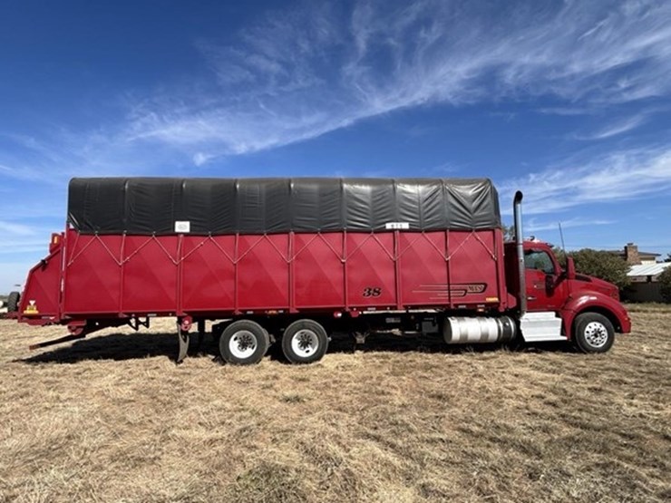2017-kenworth-t880-image-4