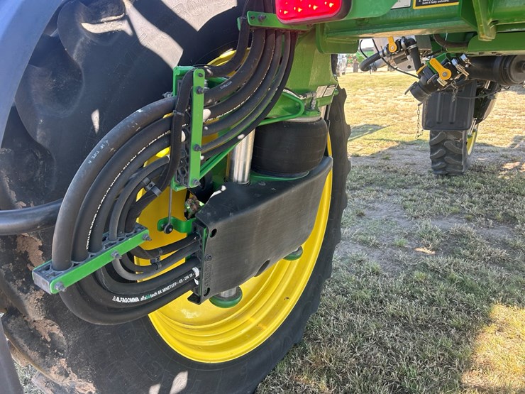 2021-john-deere-r4038-image-6