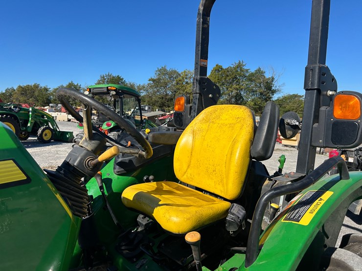john-deere-5055e-image-11