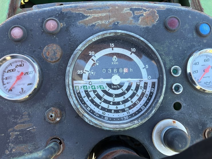 john-deere-2130-image-7