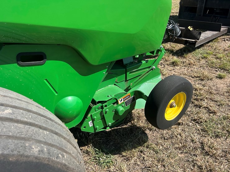 2022-john-deere-560r-image-10