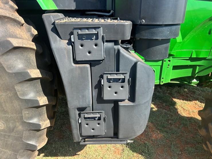 2014-john-deere-7210r-image-14