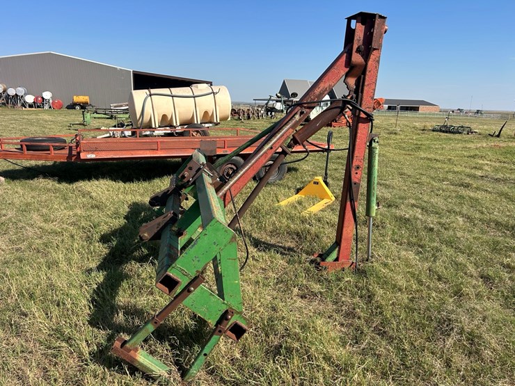 #93-•-tractor-hoist-image-1