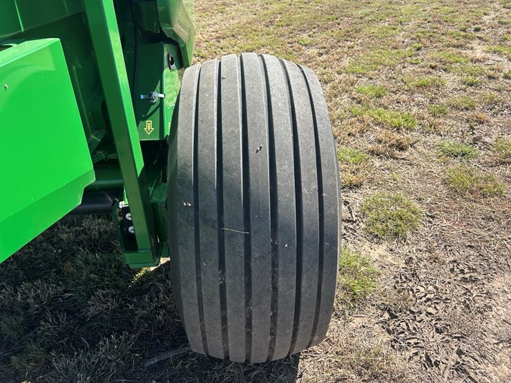 2022-john-deere-560r-image-7