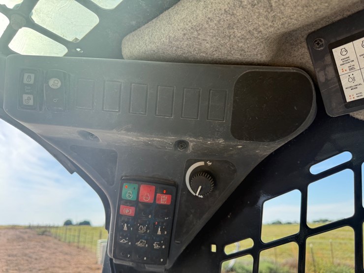 deere-325g-image-25