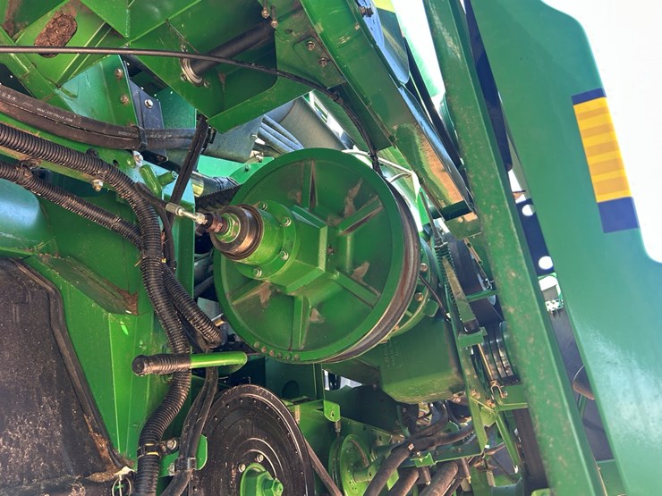 2010-john-deere-2010-image-35