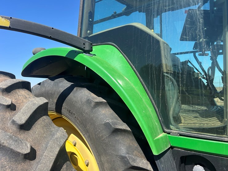 2005-john-deere-8420-image-13