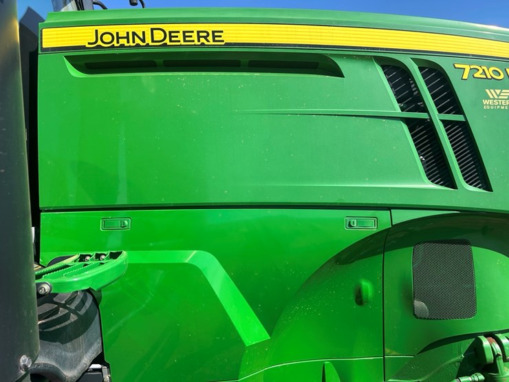 2014-john-deere-7210r-image-16