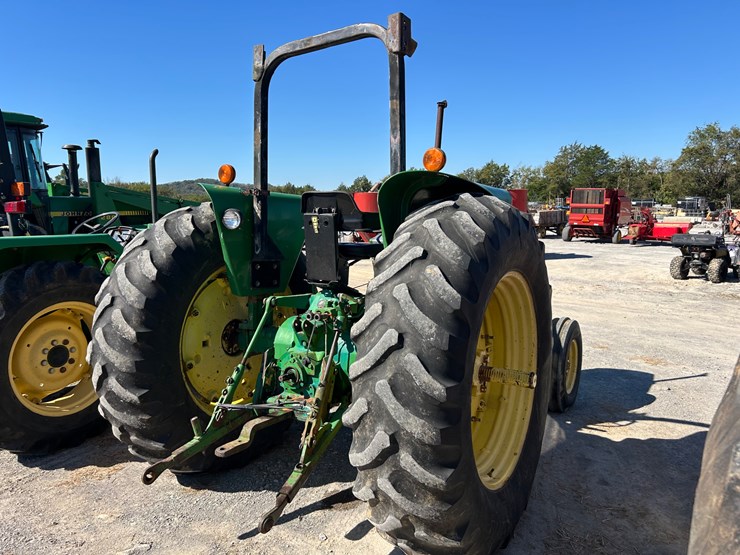 john-deere-2640-image-6