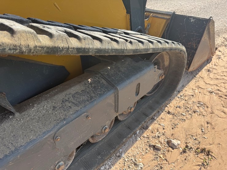 deere-325g-image-23