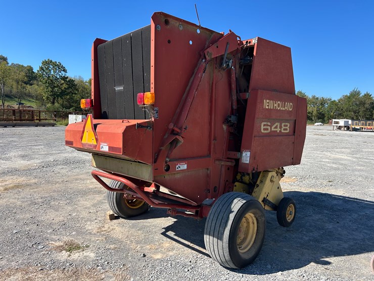 new-holland-648-image-4