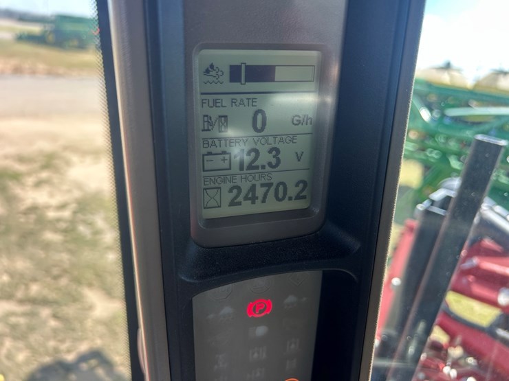 2020-case-ih-patriot-4440-image-48
