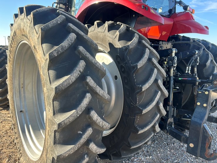 2022-case-ih-magnum-340-image-21