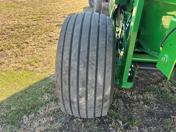 2022-john-deere-560r-image-5