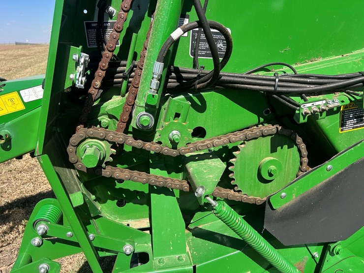 #6-•-2024-john-deere-561m-image-25