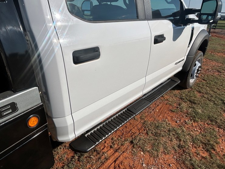 2017-ford-f550-image-35
