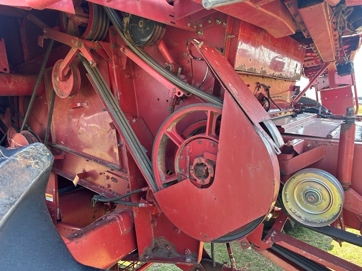 2004-case-ih-2388-image-35