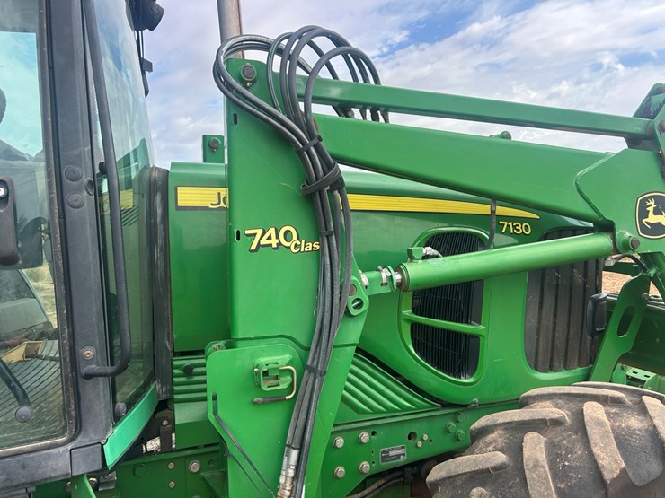 john-deere-7130-image-12
