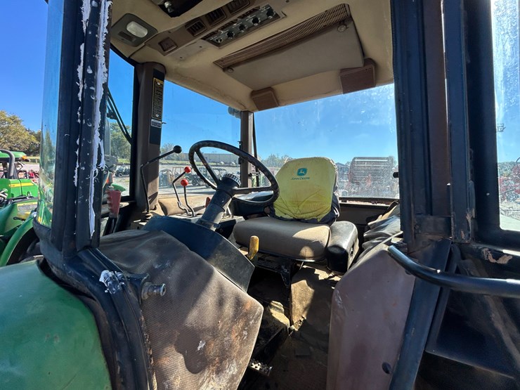 john-deere-2350-image-9