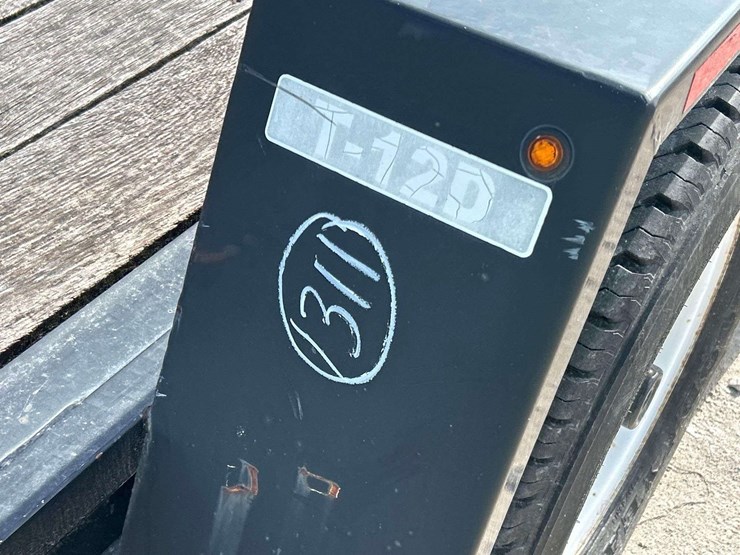 2018-towmaster-t-12dt-image-8