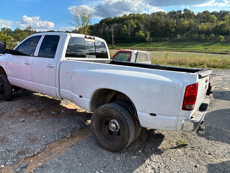2005-dodge-ram-3500-image-4