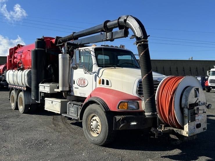 2004-sterling-9500-vactor-vacuum-truck-image-7