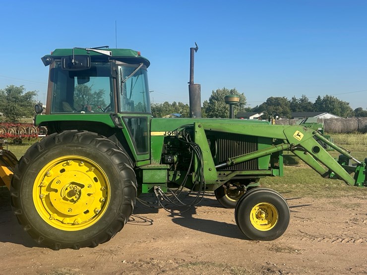 john-deere-4240-image-34