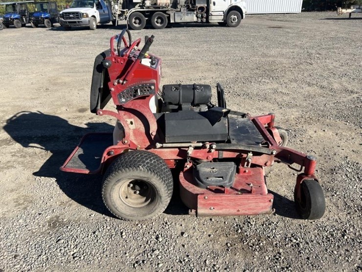 2019-toro-grandstand-rotary-mower-image-3