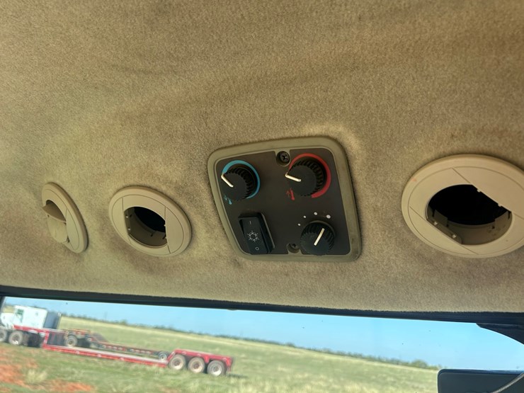 john-deere-4066r-image-21