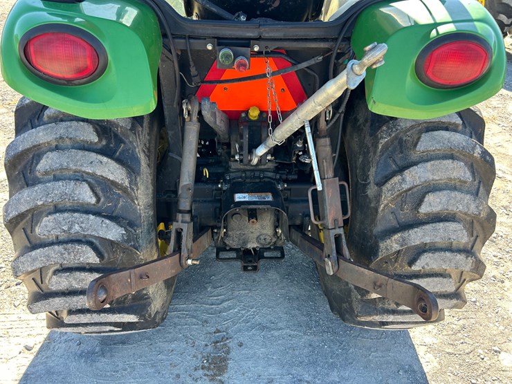 john-deere-3520-image-6