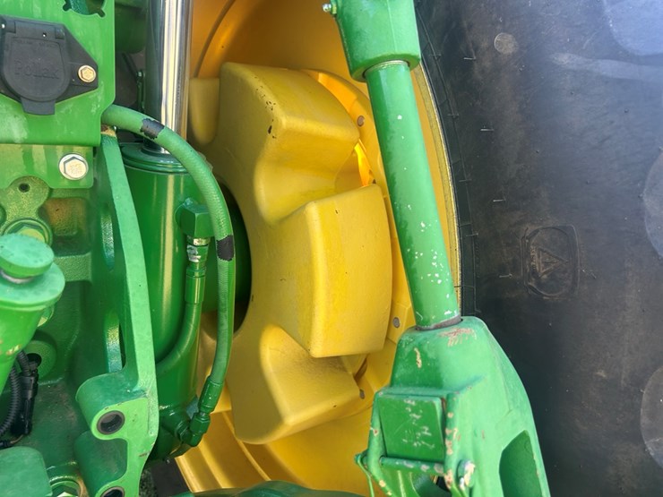 2012-john-deere-7215r-image-7