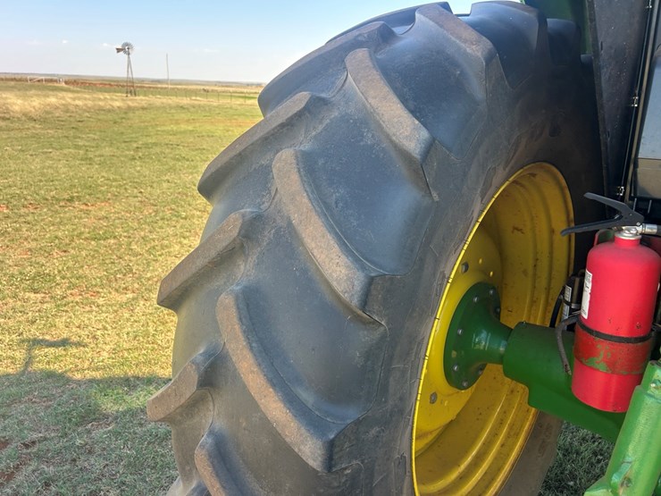 2014-john-deere-6140m-image-9