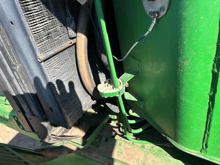 john-deere-4850-image-38