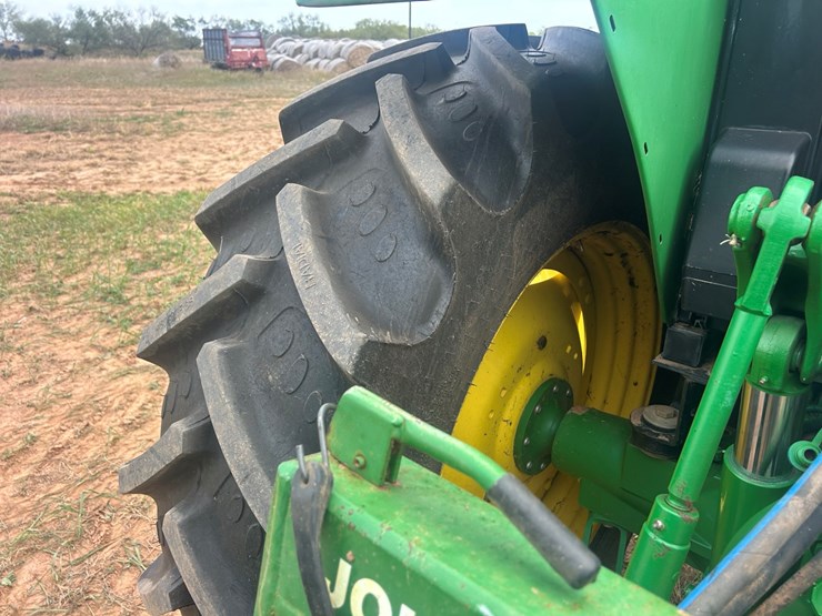 john-deere-7130-image-8