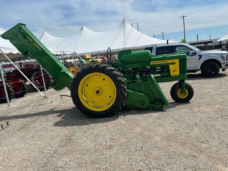 john-deere-520-image-4