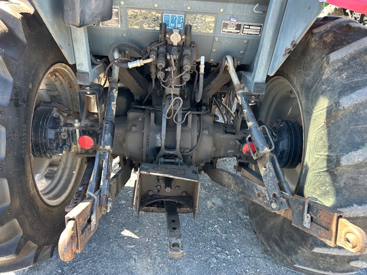massey-ferguson-4235-image-9