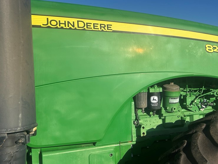 2010-john-deere-8225r-image-15