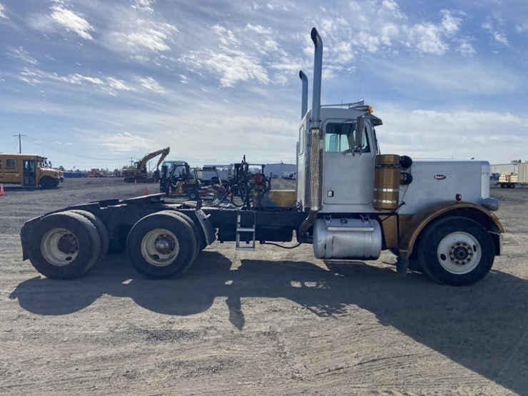 1984-peterbilt-359-image-6